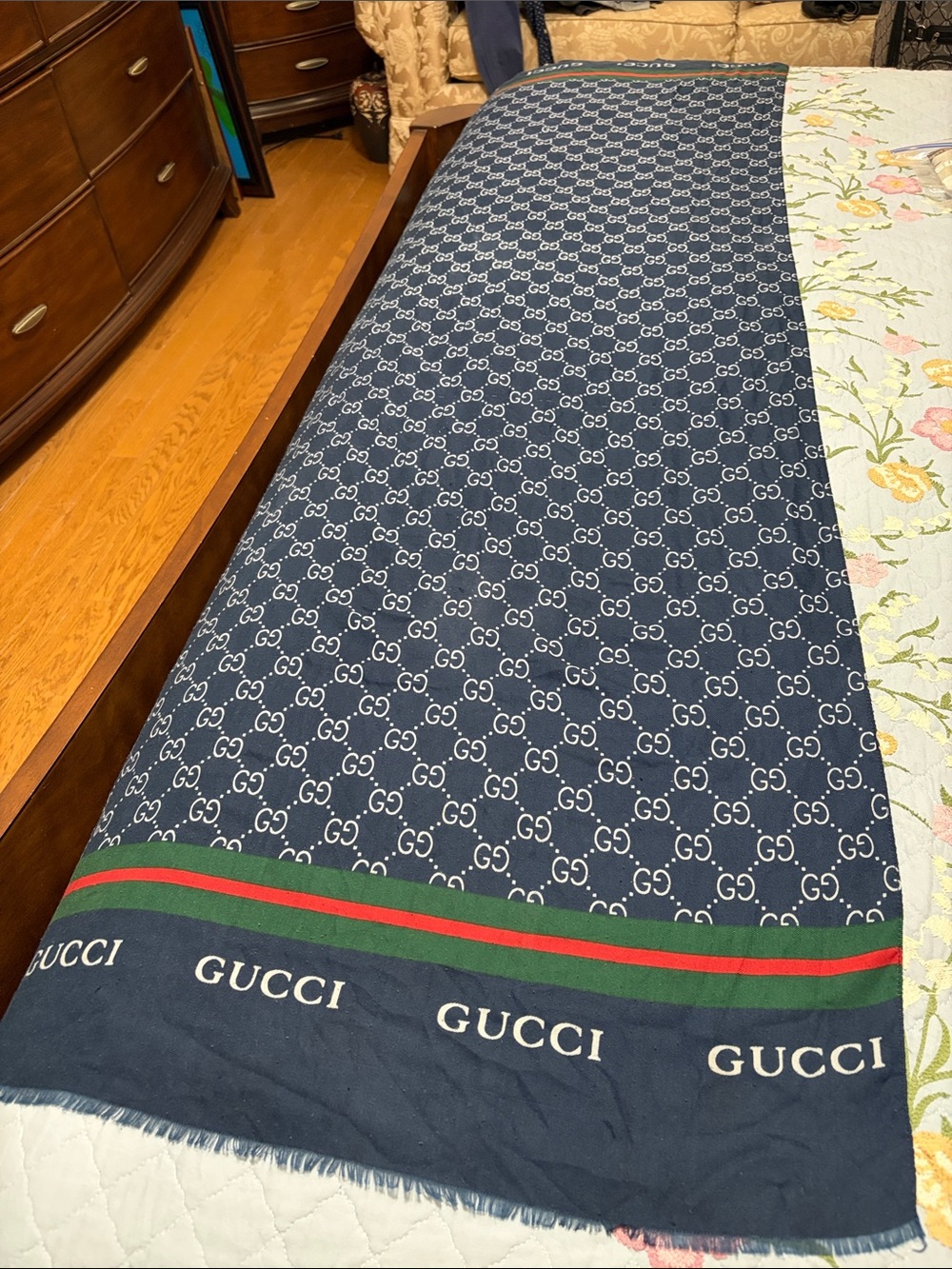 Fashion Scarf L70” x W24” 
PreOwned Wear in many ways